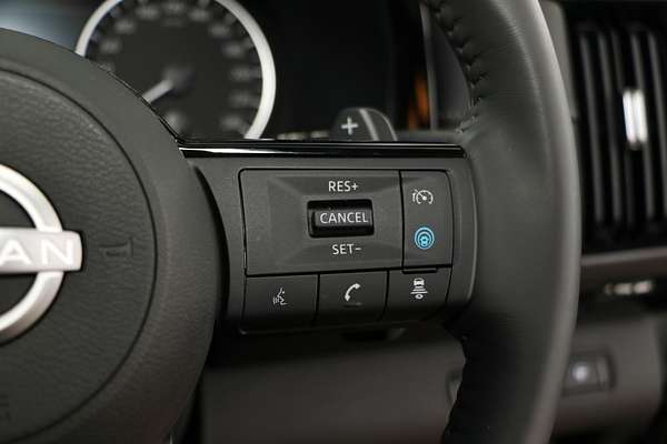 2024 Nissan Pathfinder ST-L R53