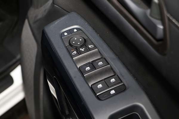 2024 Nissan Pathfinder ST-L R53