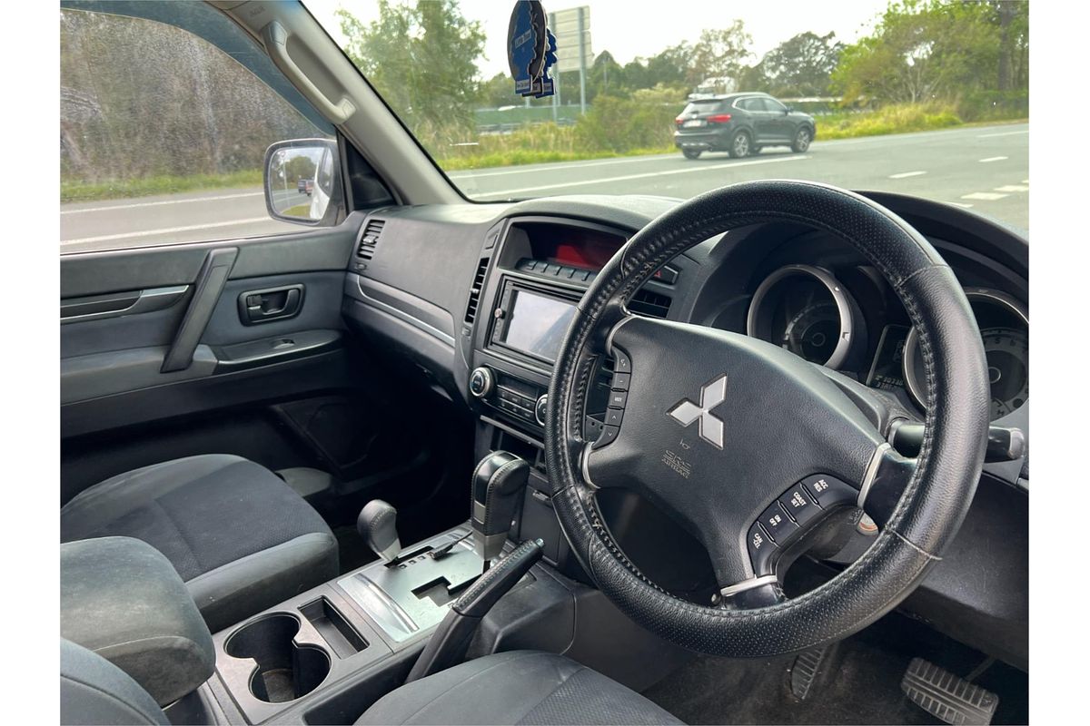 2008 Mitsubishi Pajero GLX NS
