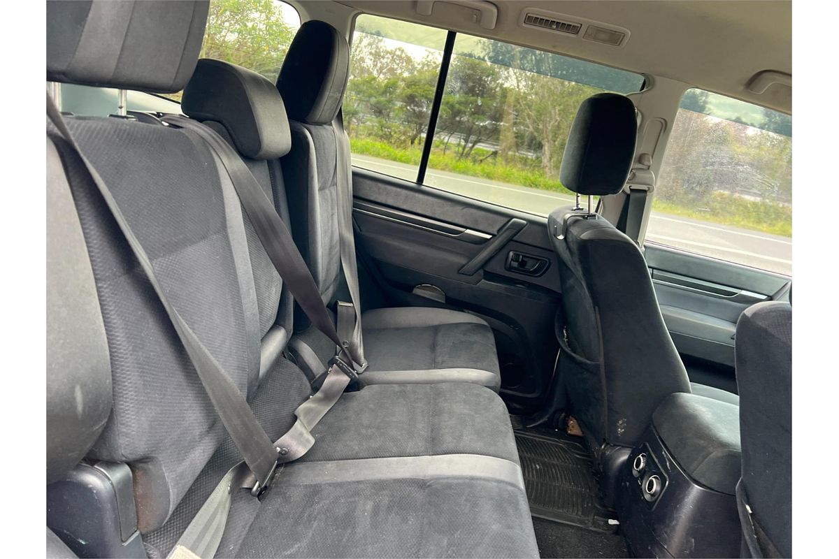 2008 Mitsubishi Pajero GLX NS