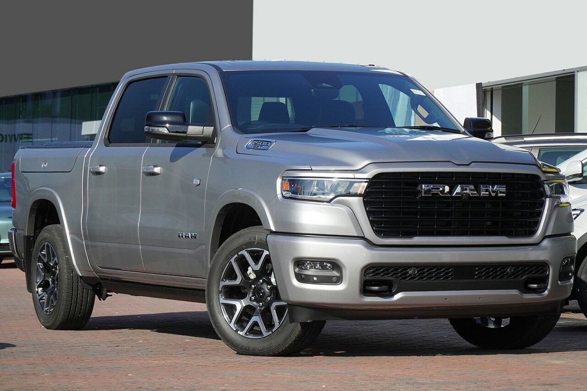 2025 RAM 1500 Laramie Sport Hurricane SO RamBox DT 4X4 SWB
