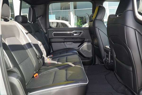 2025 RAM 1500 Laramie Sport Hurricane SO RamBox DT 4X4 SWB