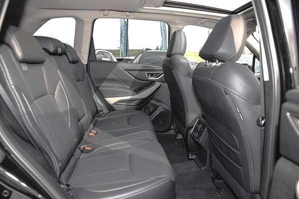 2024 Subaru Forester 2.5i-S S5