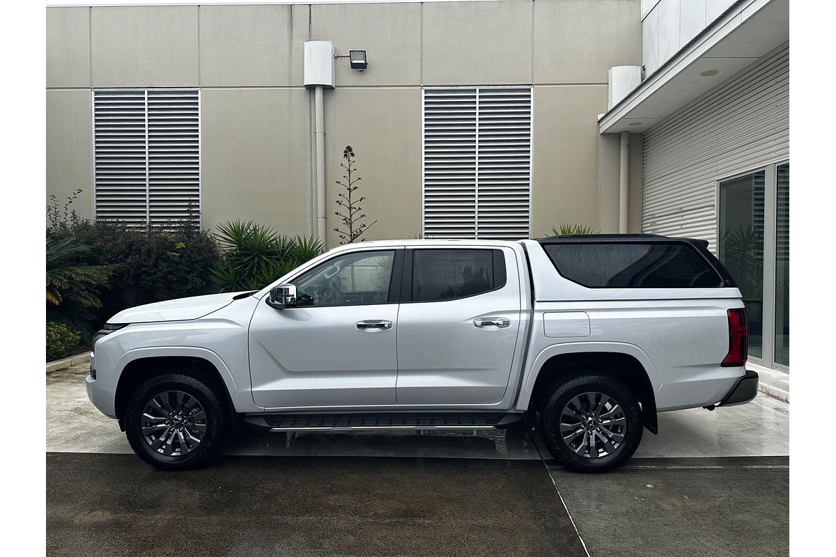 2025 Mitsubishi Triton GLS MV 4X4