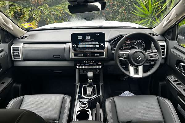 2025 Mitsubishi Triton GLS MV 4X4