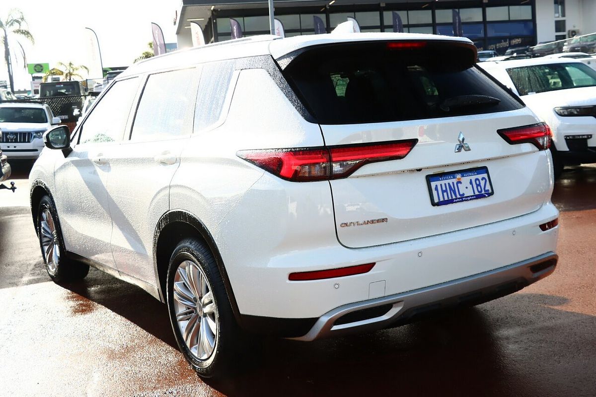 2022 Mitsubishi Outlander LS ZM