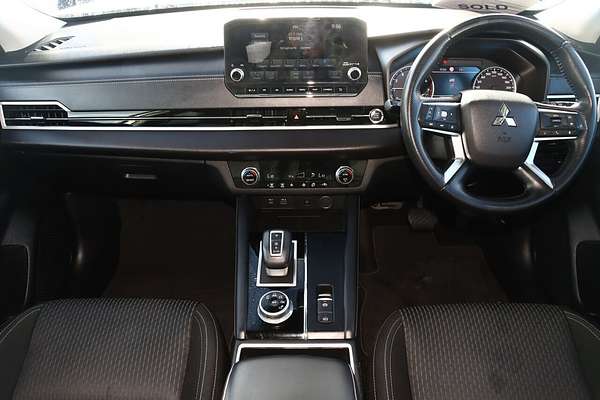 2022 Mitsubishi Outlander LS ZM