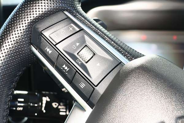 2022 Mitsubishi Outlander LS ZM