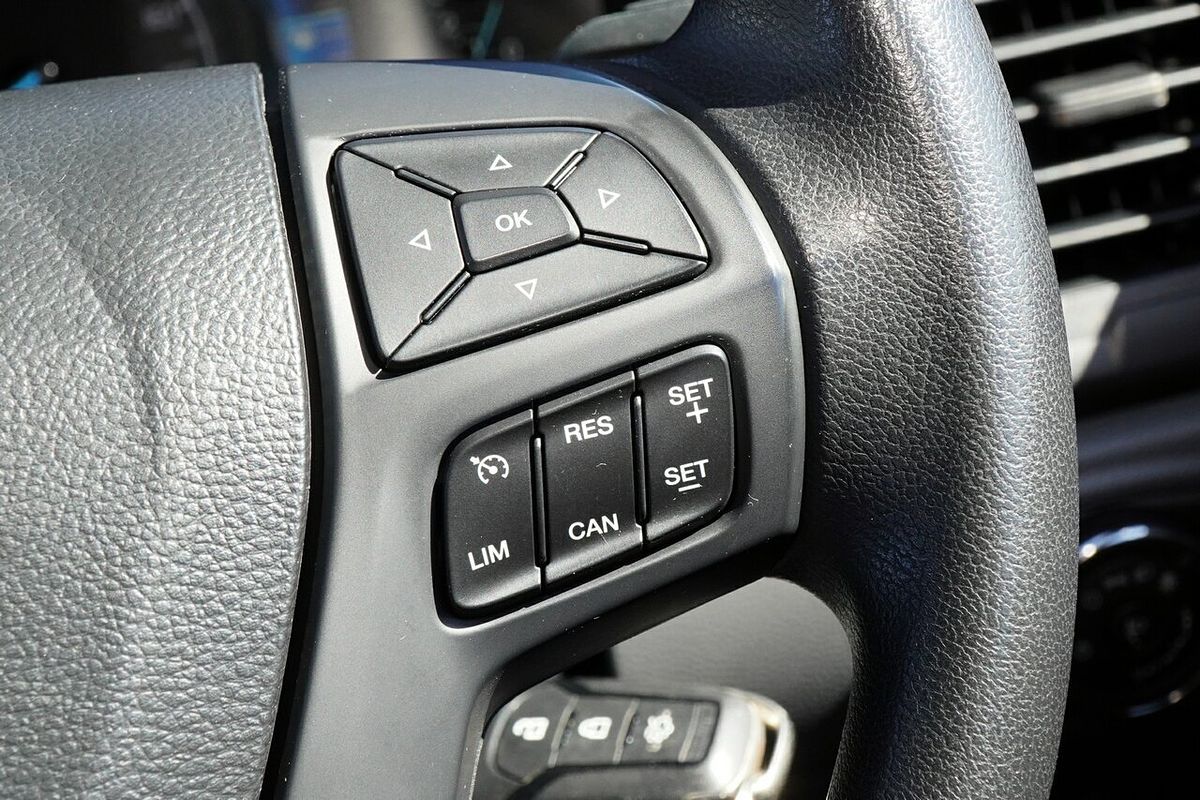 2017 Ford Everest Ambiente UA 3.2L
