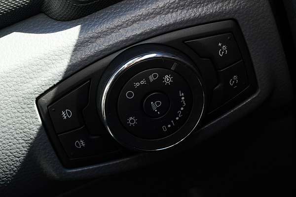 2017 Ford Everest Ambiente UA 3.2L