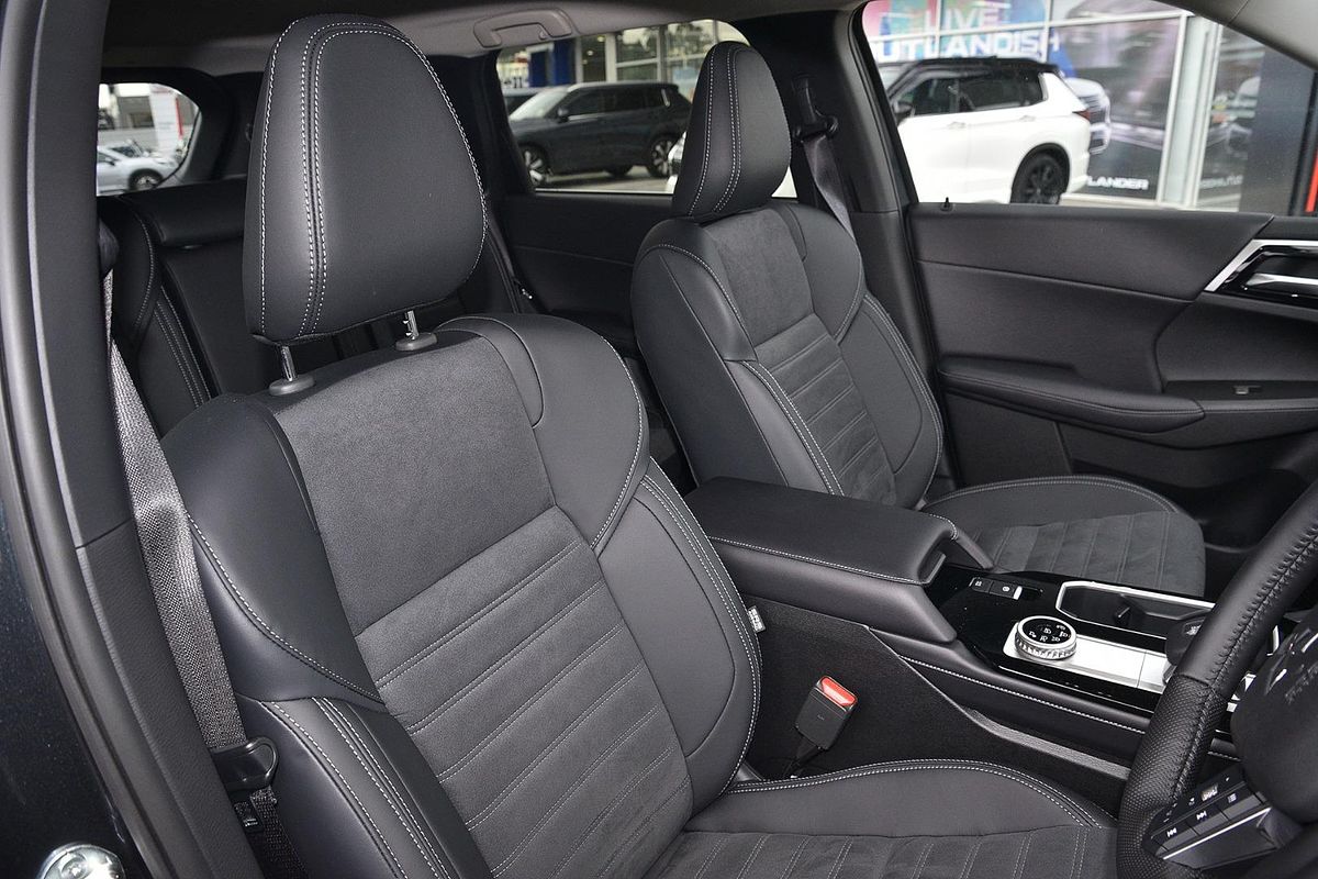 2025 Mitsubishi Outlander Aspire ZM