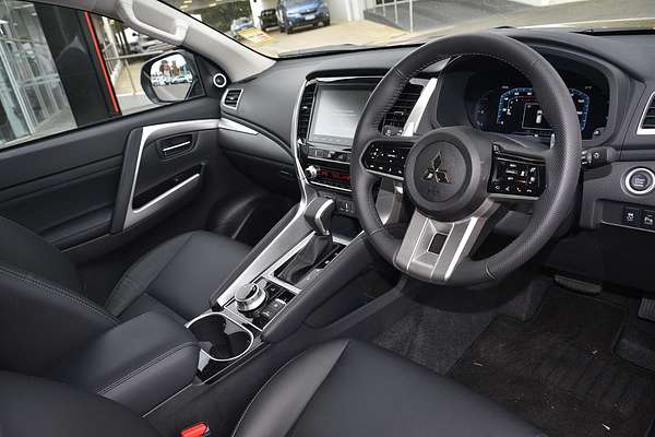 2025 Mitsubishi Pajero Sport Exceed QG