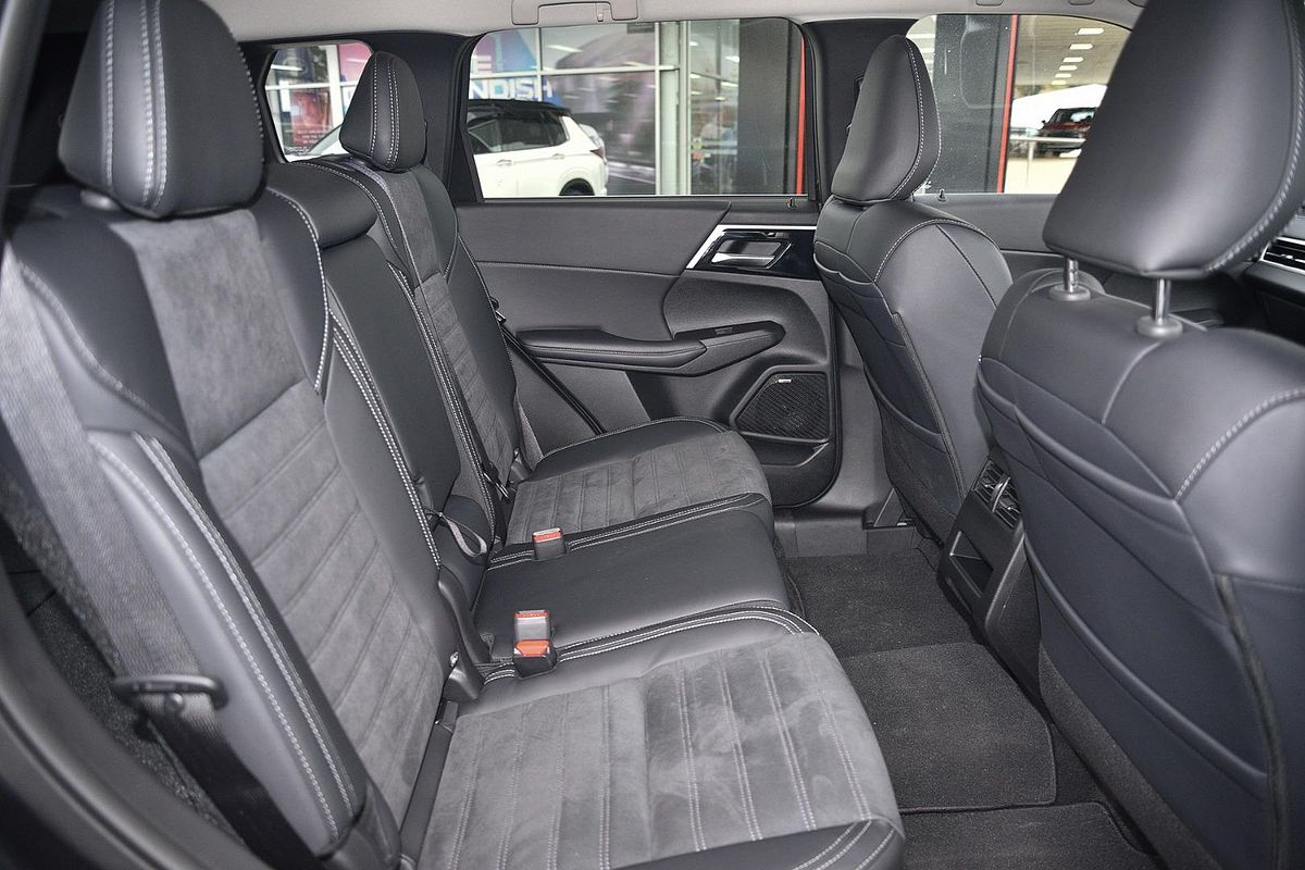 2025 Mitsubishi Outlander Aspire ZM