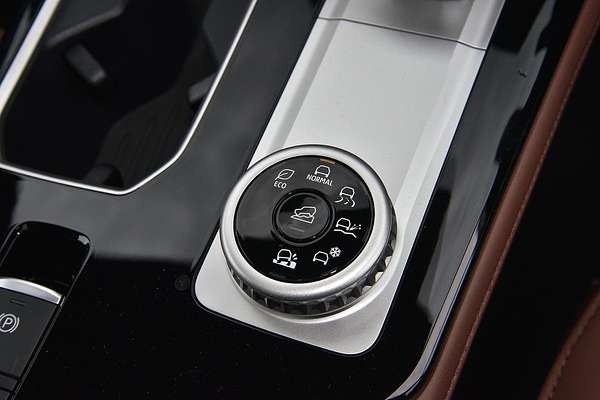 2025 Mitsubishi Outlander Exceed Tourer ZM