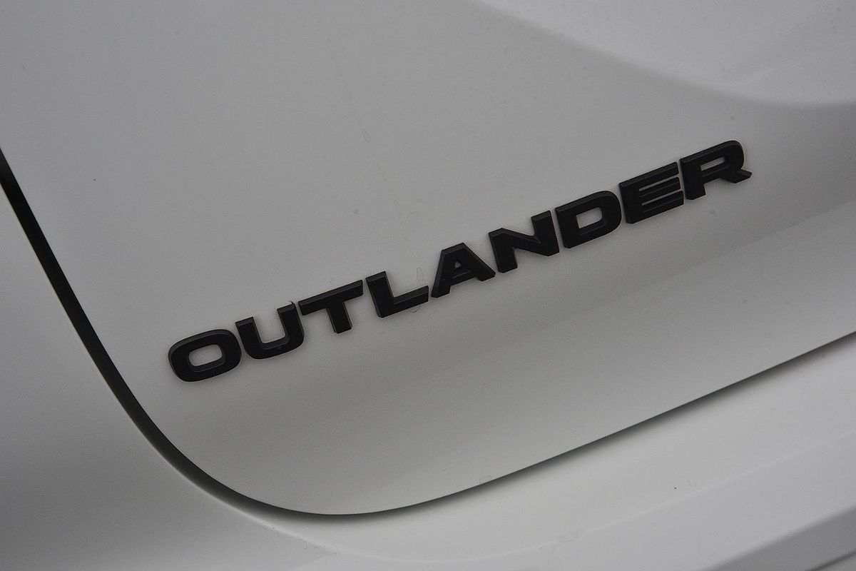 2021 Mitsubishi Outlander Exceed ZL