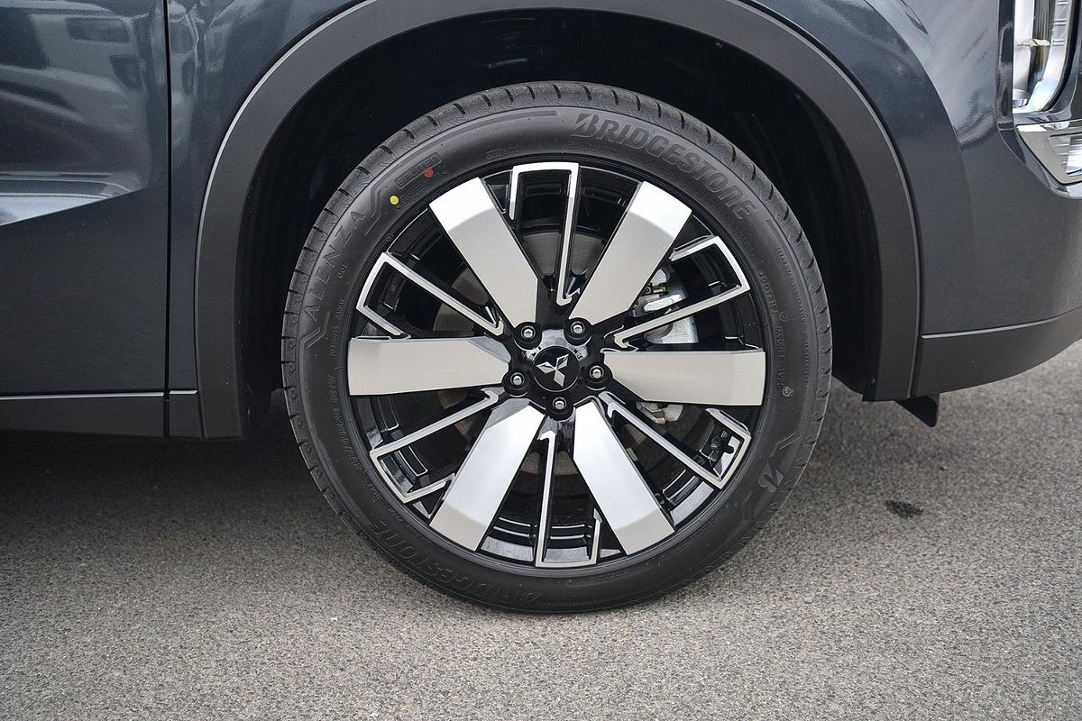 2025 Mitsubishi Outlander Aspire ZM