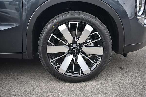 2025 Mitsubishi Outlander Aspire ZM