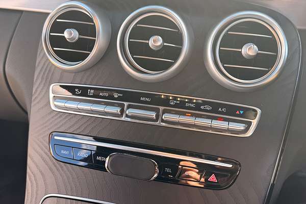 2021 Mercedes-Benz C-Class C300 C205