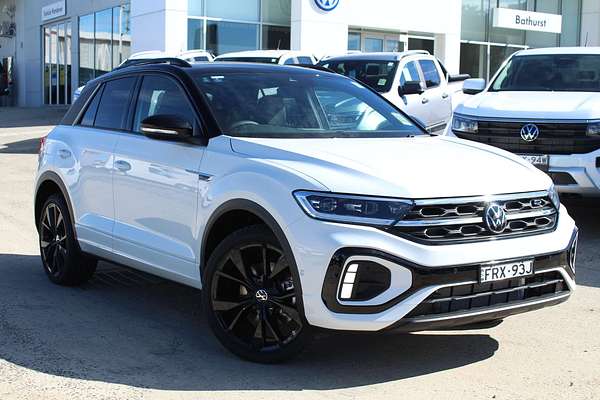2025 Volkswagen T-Roc 140TSI R-Line D11