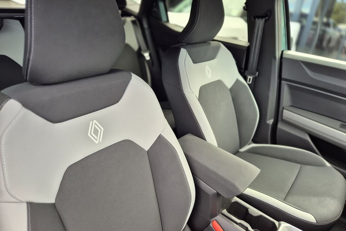 2025 Renault Duster Techno X1311