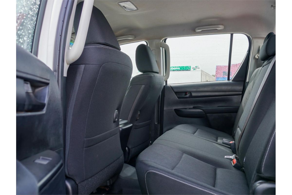 2020 Toyota Hilux SR GUN126R 4X4