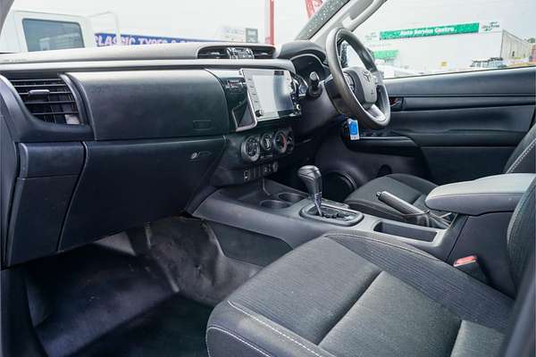 2020 Toyota Hilux SR GUN126R 4X4
