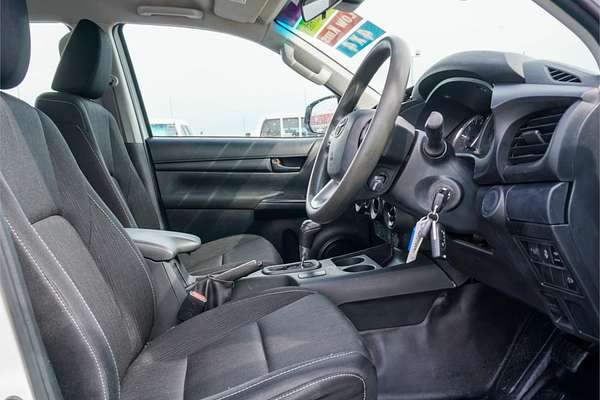 2020 Toyota Hilux SR GUN126R 4X4