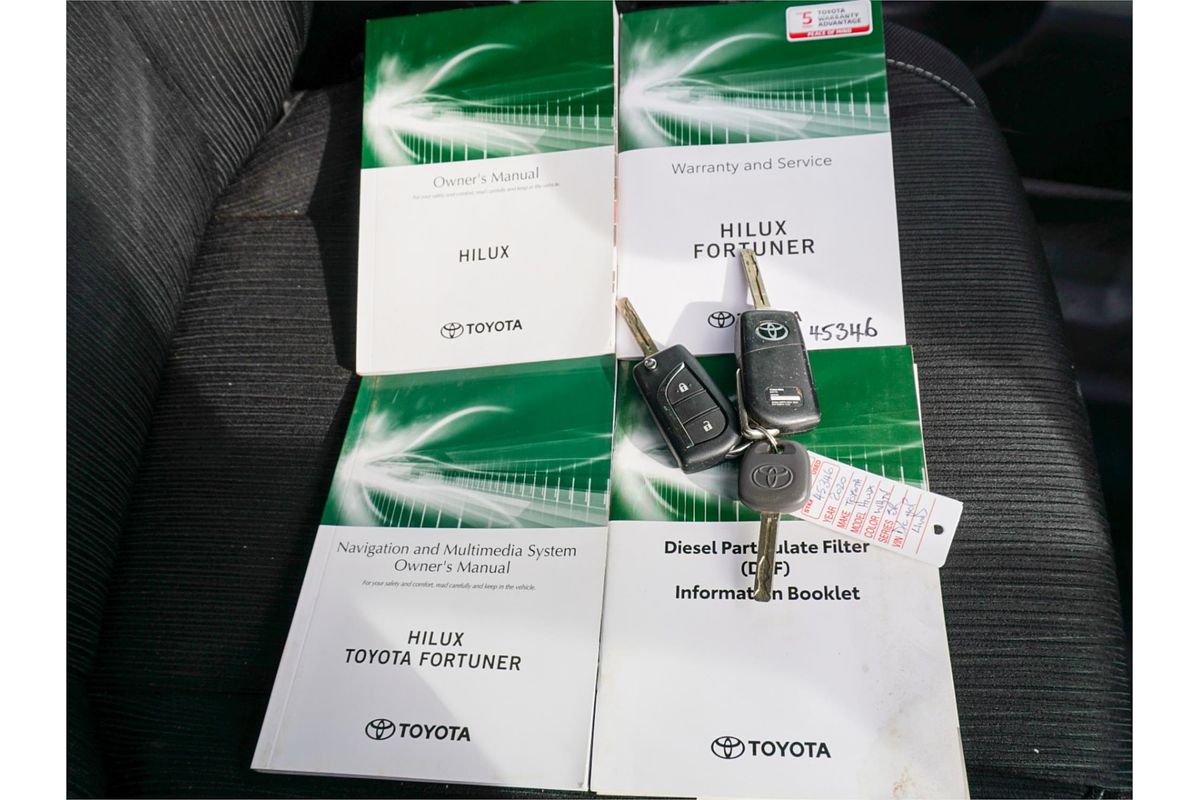2020 Toyota Hilux SR GUN126R 4X4