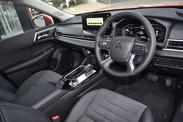2025 Mitsubishi Outlander Aspire ZM
