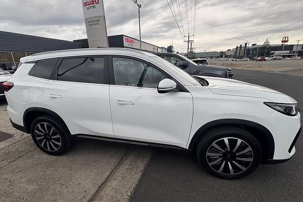 2025 Chery Tiggo 8 Super Hybrid Ultimate T31