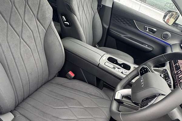 2025 Chery Tiggo 8 Super Hybrid Ultimate T31