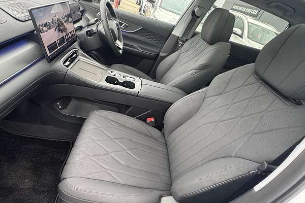 2025 Chery Tiggo 8 Super Hybrid Ultimate T31