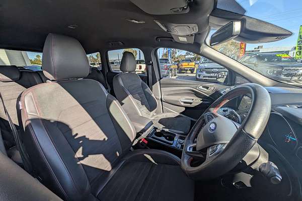 2018 Ford Escape ST-Line ZG