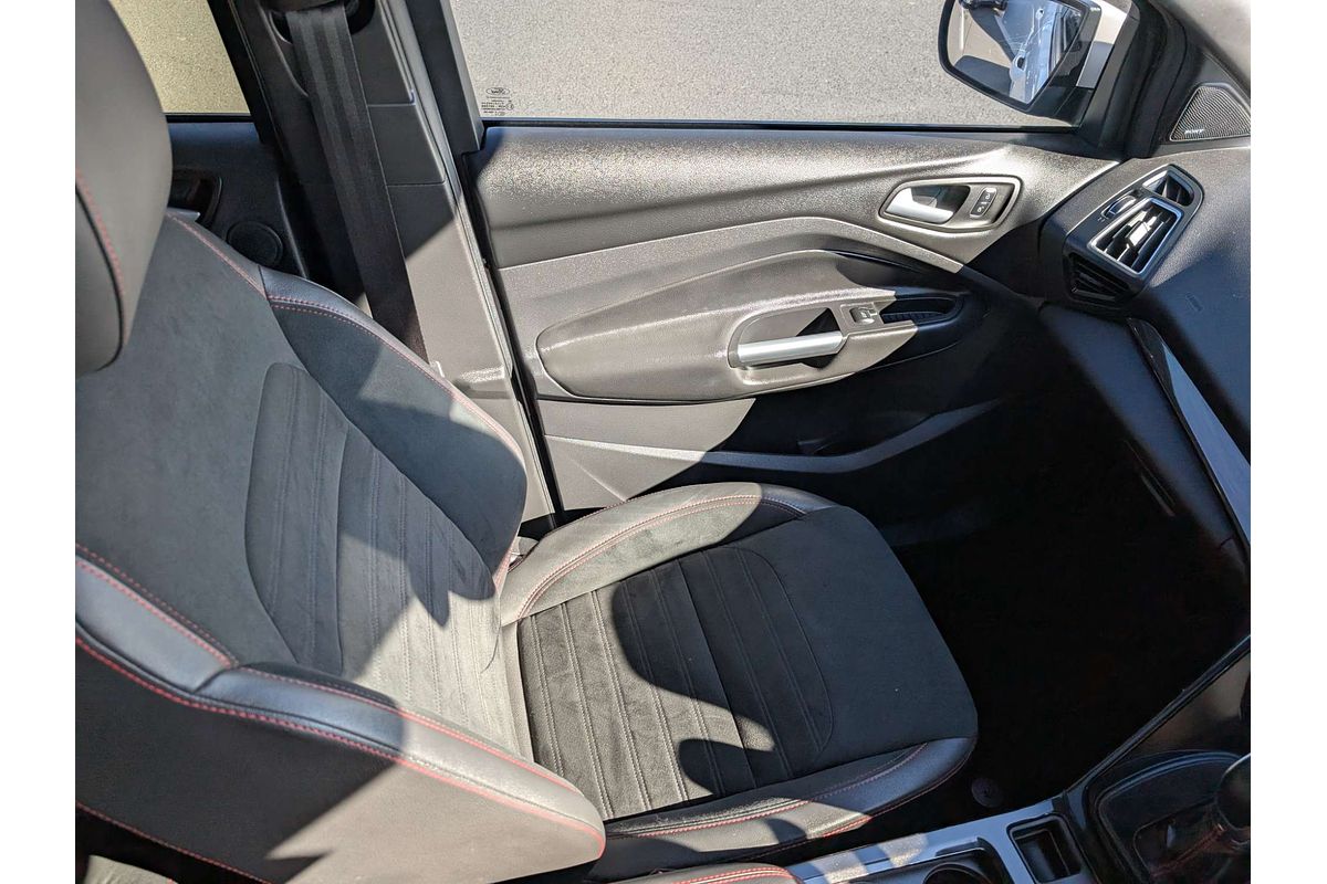 2018 Ford Escape ST-Line ZG