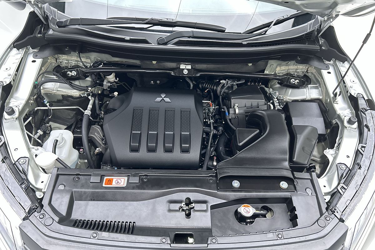 2024 Mitsubishi Eclipse Cross LS YB