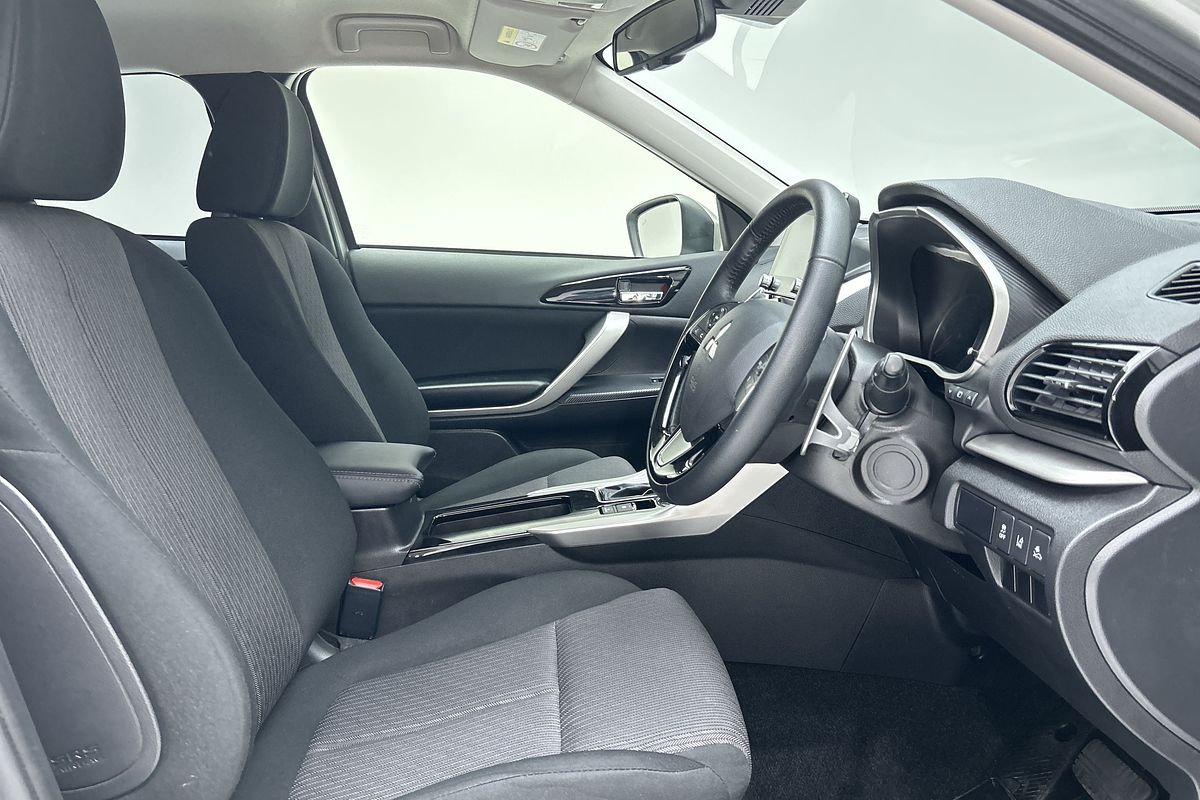 2024 Mitsubishi Eclipse Cross LS YB