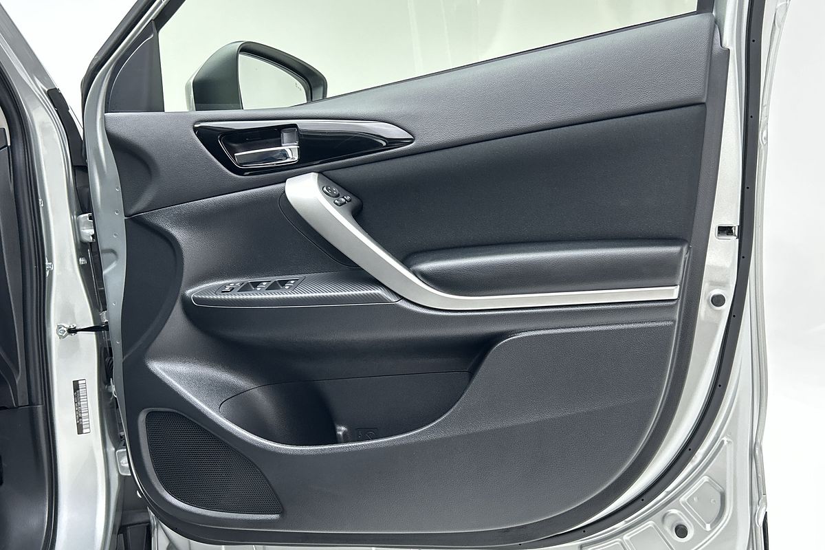 2024 Mitsubishi Eclipse Cross LS YB