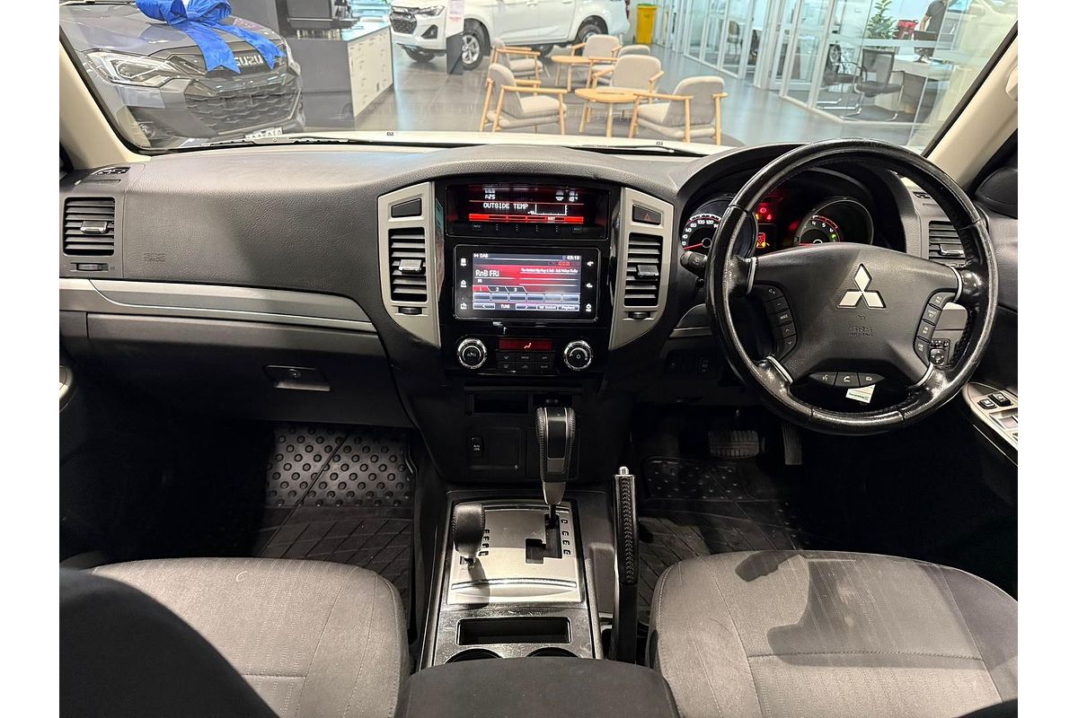 2021 Mitsubishi Pajero GLX NX