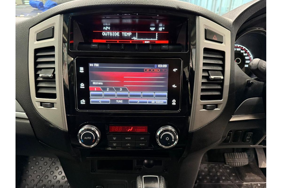 2021 Mitsubishi Pajero GLX NX