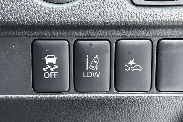 2022 Mitsubishi Triton GLX MR 4X4