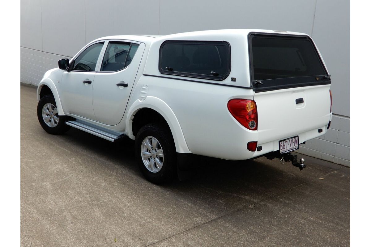 2014 Mitsubishi Triton GLX MN 4X4
