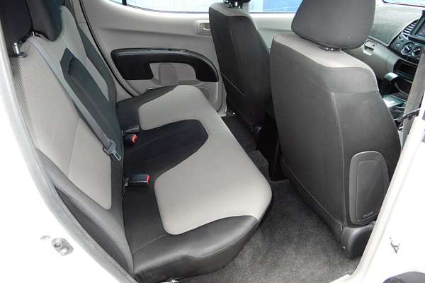 2014 Mitsubishi Triton GLX MN 4X4