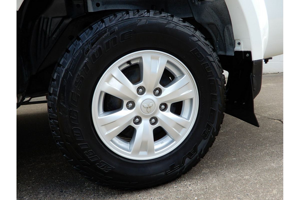 2014 Mitsubishi Triton GLX MN 4X4