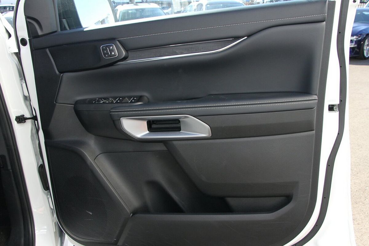 2024 Ford Everest Platinum 3.0L