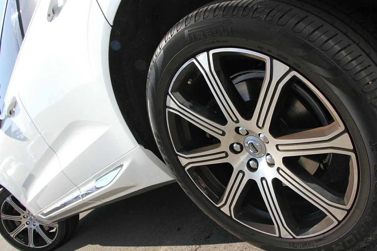 2021 Volvo XC60 T5 Inscription