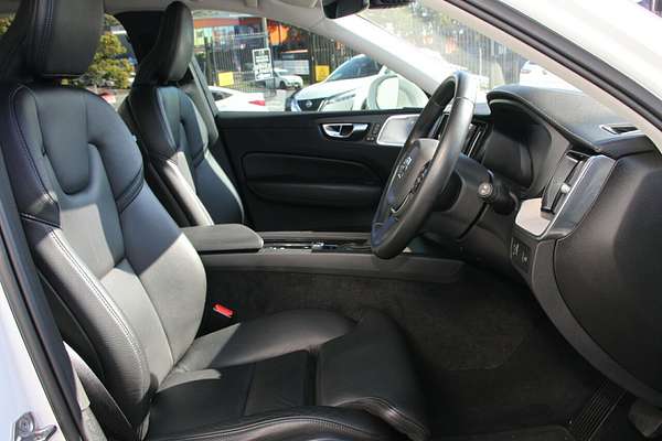 2021 Volvo XC60 T5 Inscription