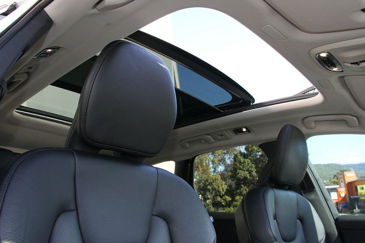 2021 Volvo XC60 T5 Inscription