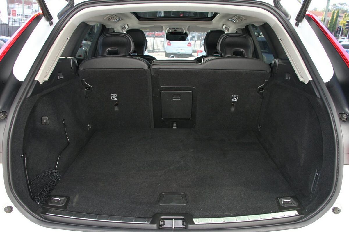 2021 Volvo XC60 T5 Inscription