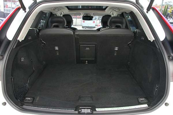 2021 Volvo XC60 T5 Inscription