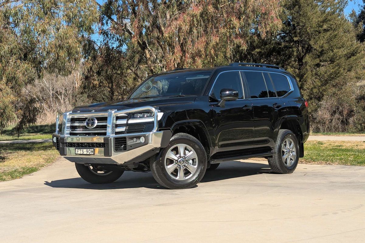2023 Toyota Landcruiser VX FJA300R